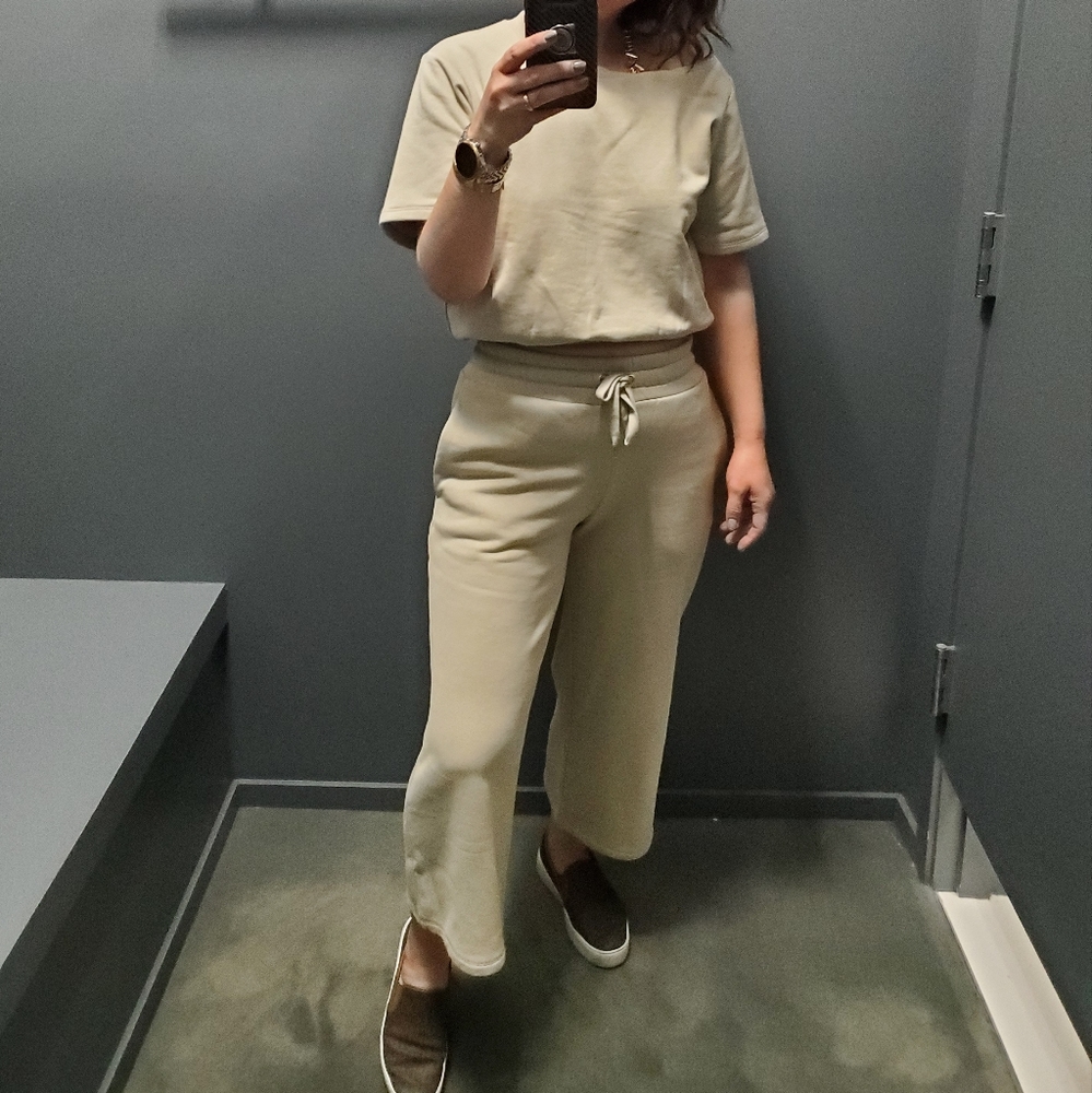 Michael Kors 2 piece set Off the shoulder fleece